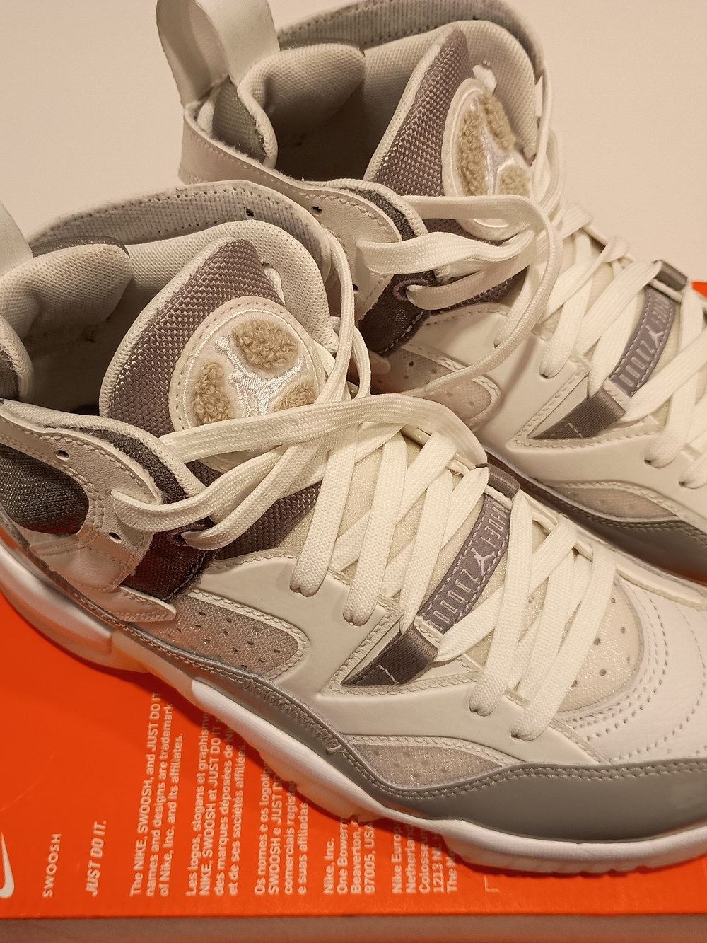 Air Jordan Jumpman Two Trey Grandeur 6